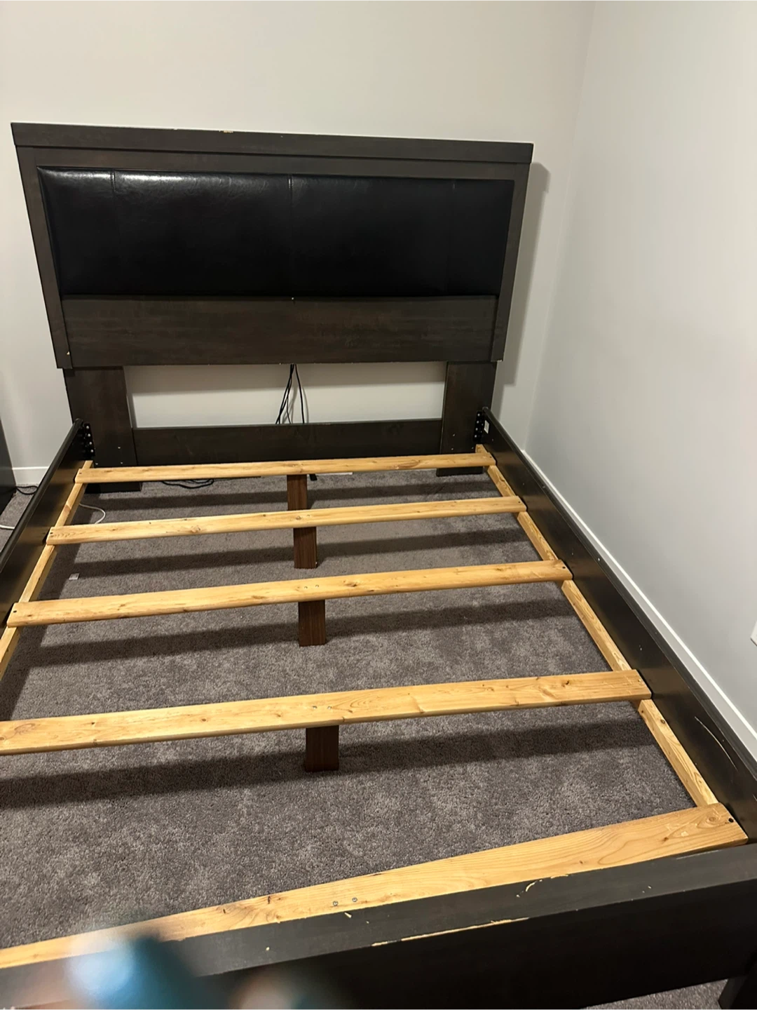 Queen Size Bed Frame - Dark Wood - photo 3