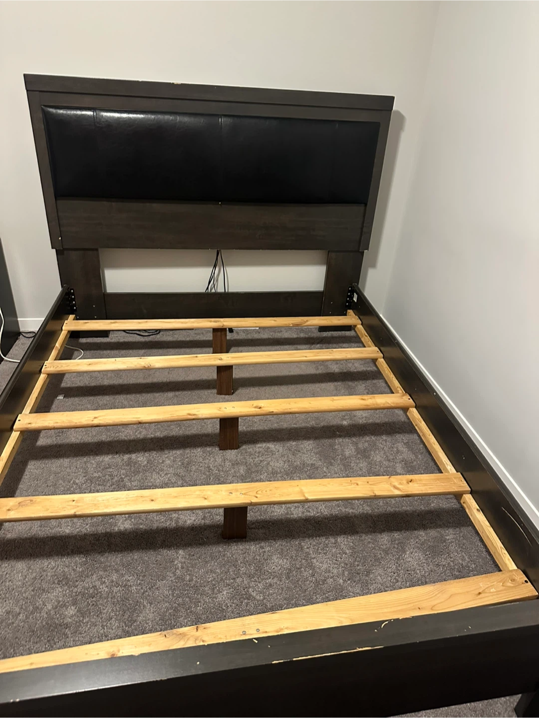 Queen Size Bed Frame - Dark Wood - photo 4