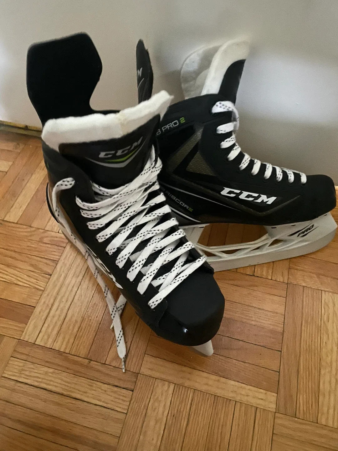 CCM Ribcor Pro 2 Ice Hockey Skates - Size 6