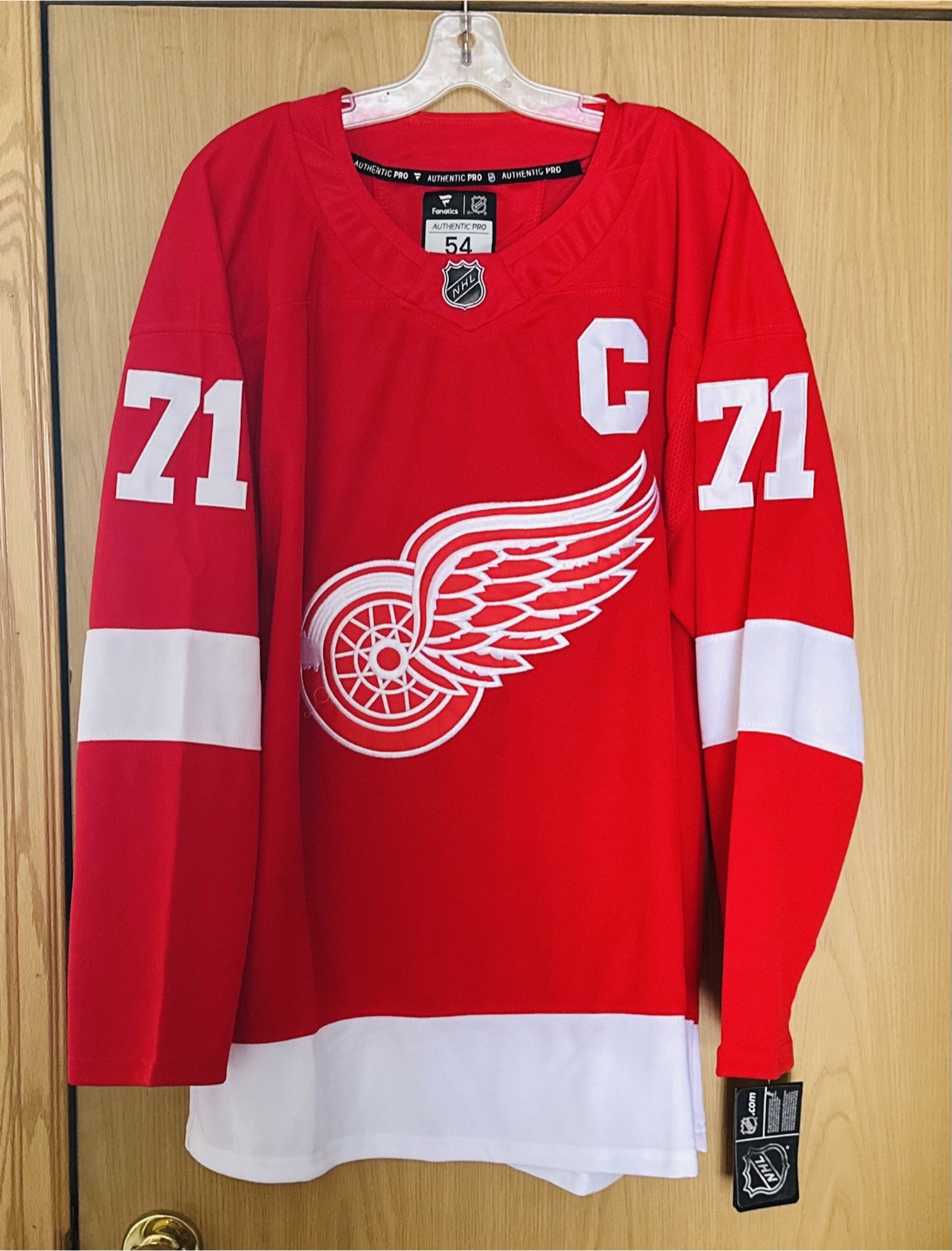 Detroit Red Wings Larkin #71 Jersey - Size XL - photo 2