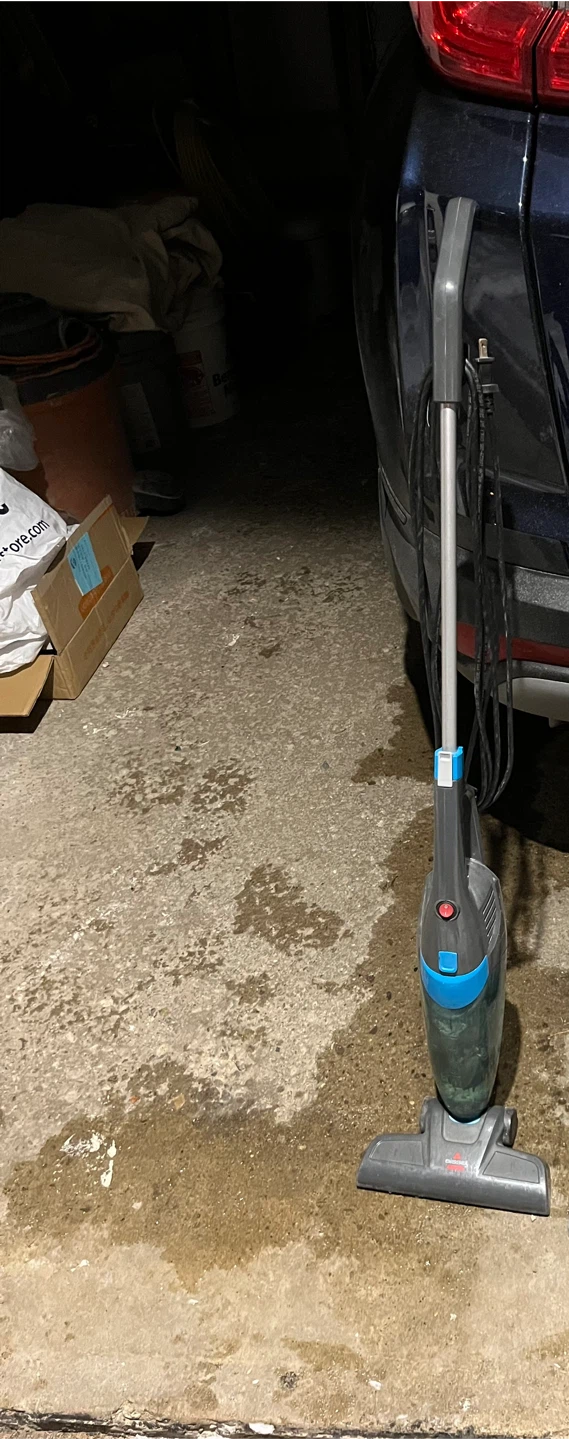 Bissell FeatherWeight Stick Lightweight Bagless Vacuum