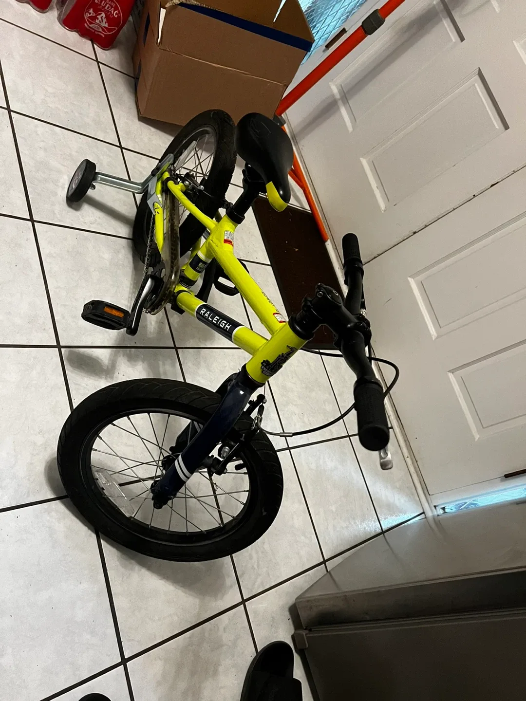 Raleigh Rowdy 16 Kids Bike - Yellow