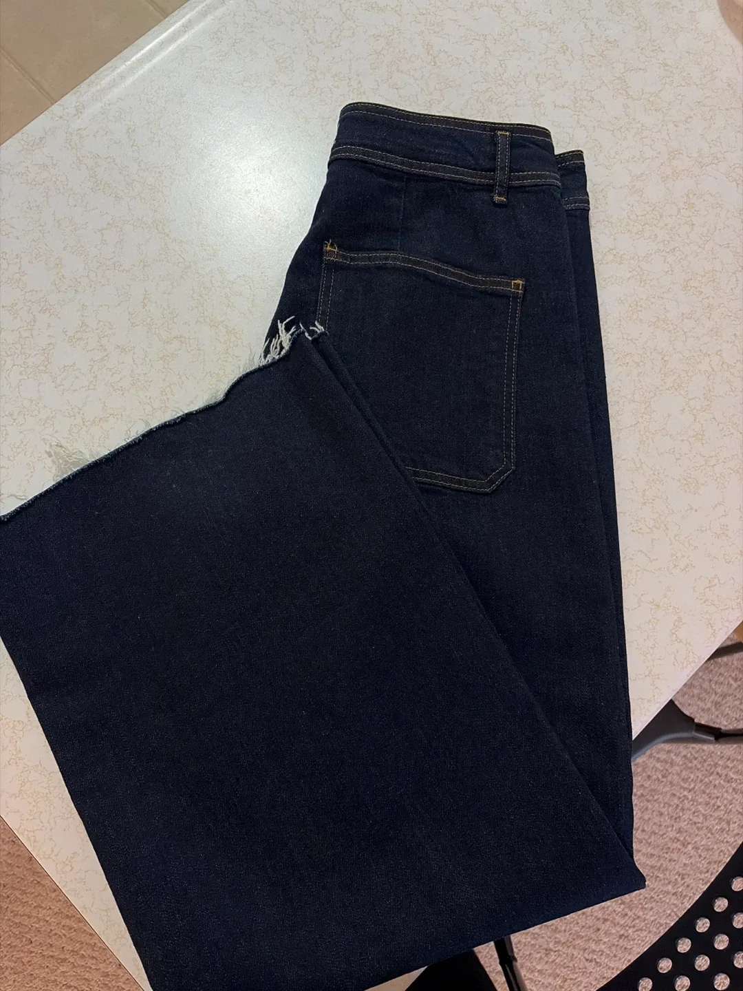 Zara Jeans - Size 42 (EUR) / 10 (USA)