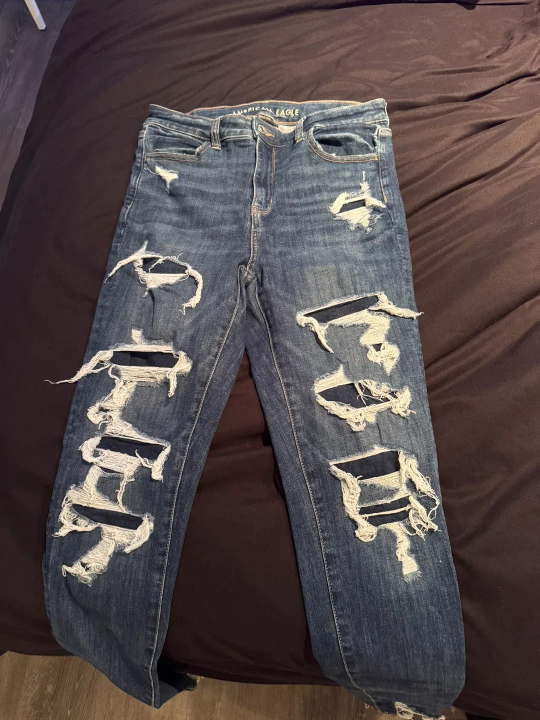 American Eagle Distressed Jeans - Size 10