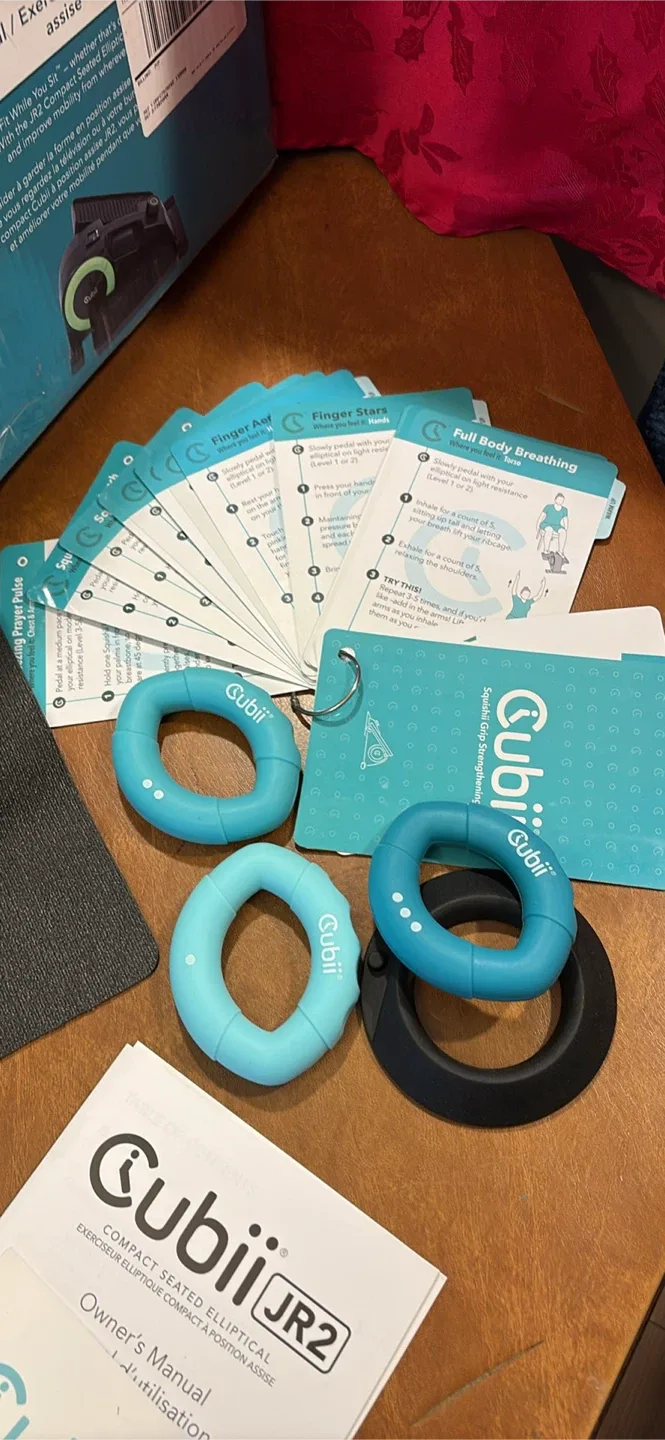 Cubii JR2 Compact Seated Elliptical image indicator(2)