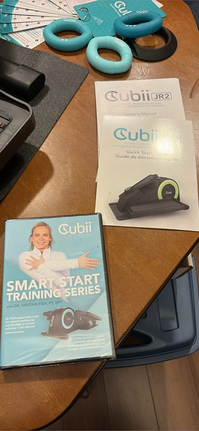 Cubii JR2 Compact Seated Elliptical image indicator(3)