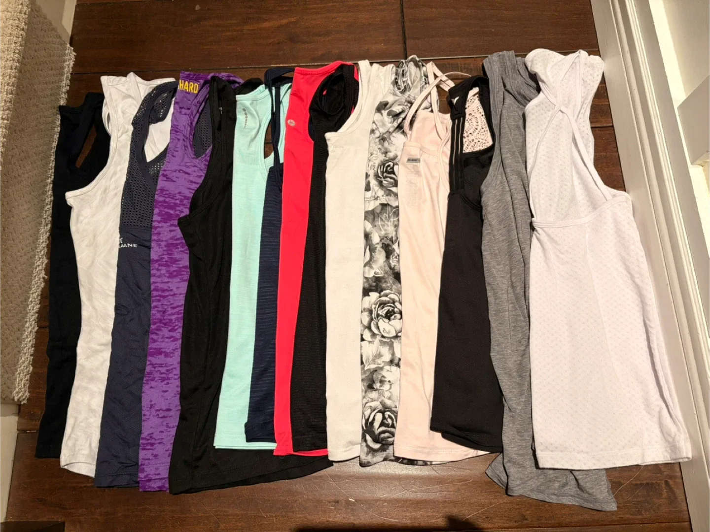 15 Assorted Women's Tank Tops - Various Brands & Styles