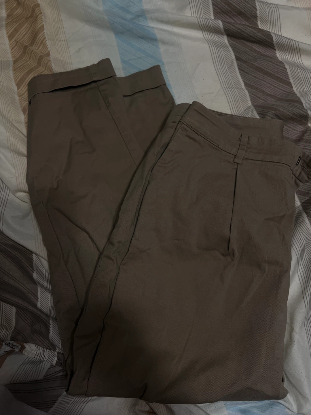 Uniqlo chino pants