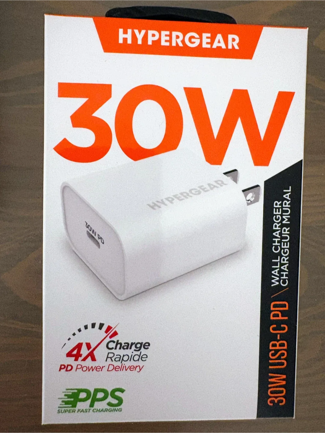 BNIB - USB-C Cable and a USB-C Wall charger - Fast charging image indicator(2)