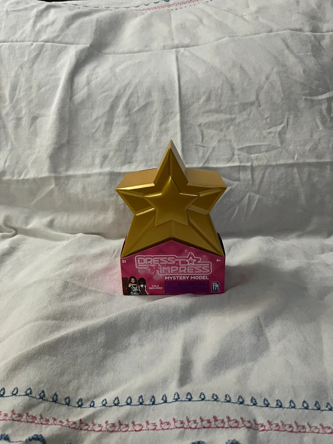 Dress To Impress Mystery Model Doll