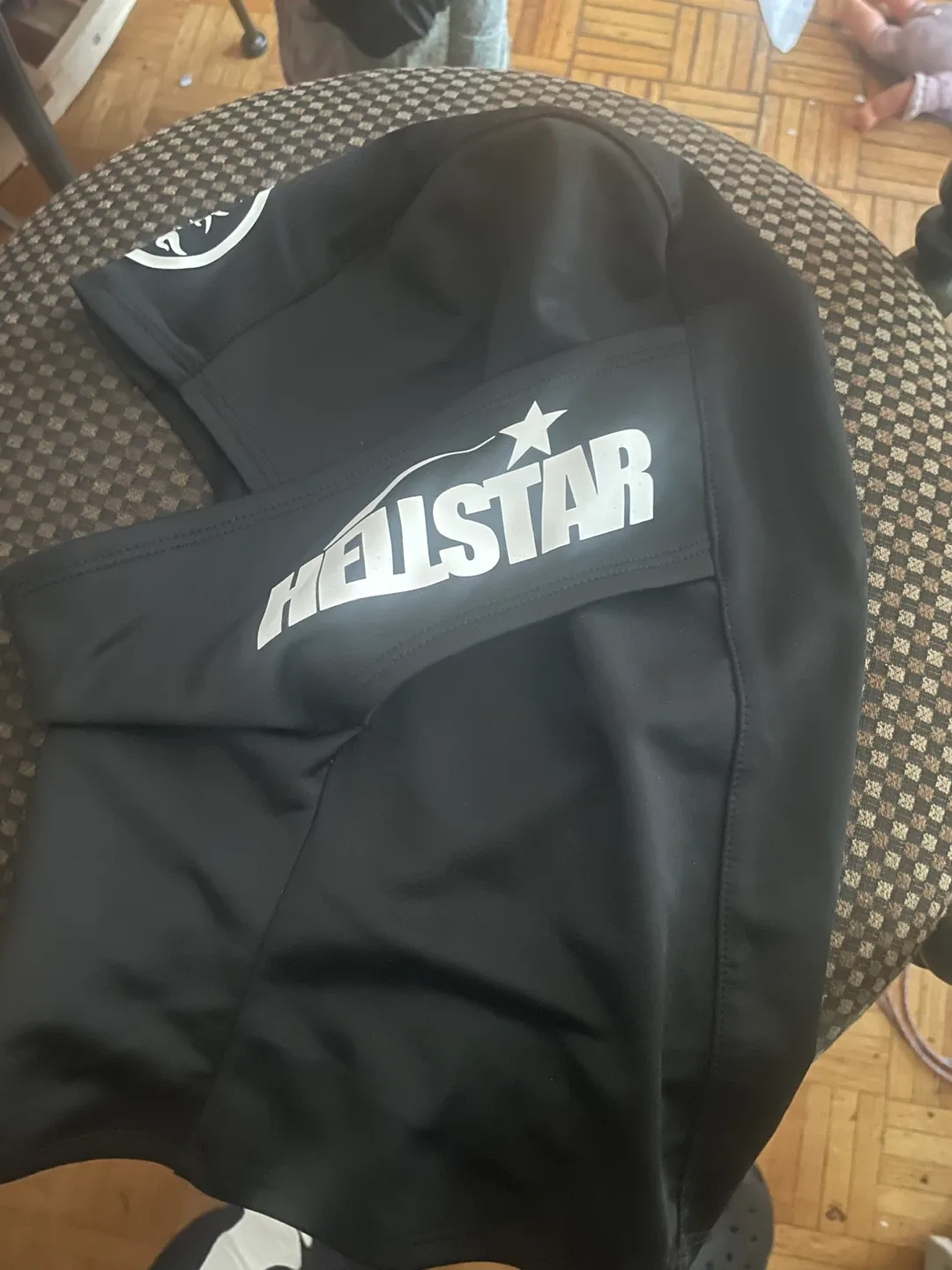 Hellstar ski mask image indicator(2)