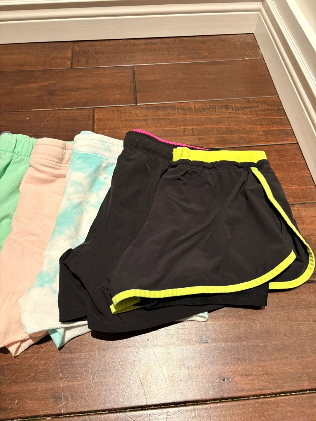 7 Assorted Shorts - Various Colours image indicator(4)