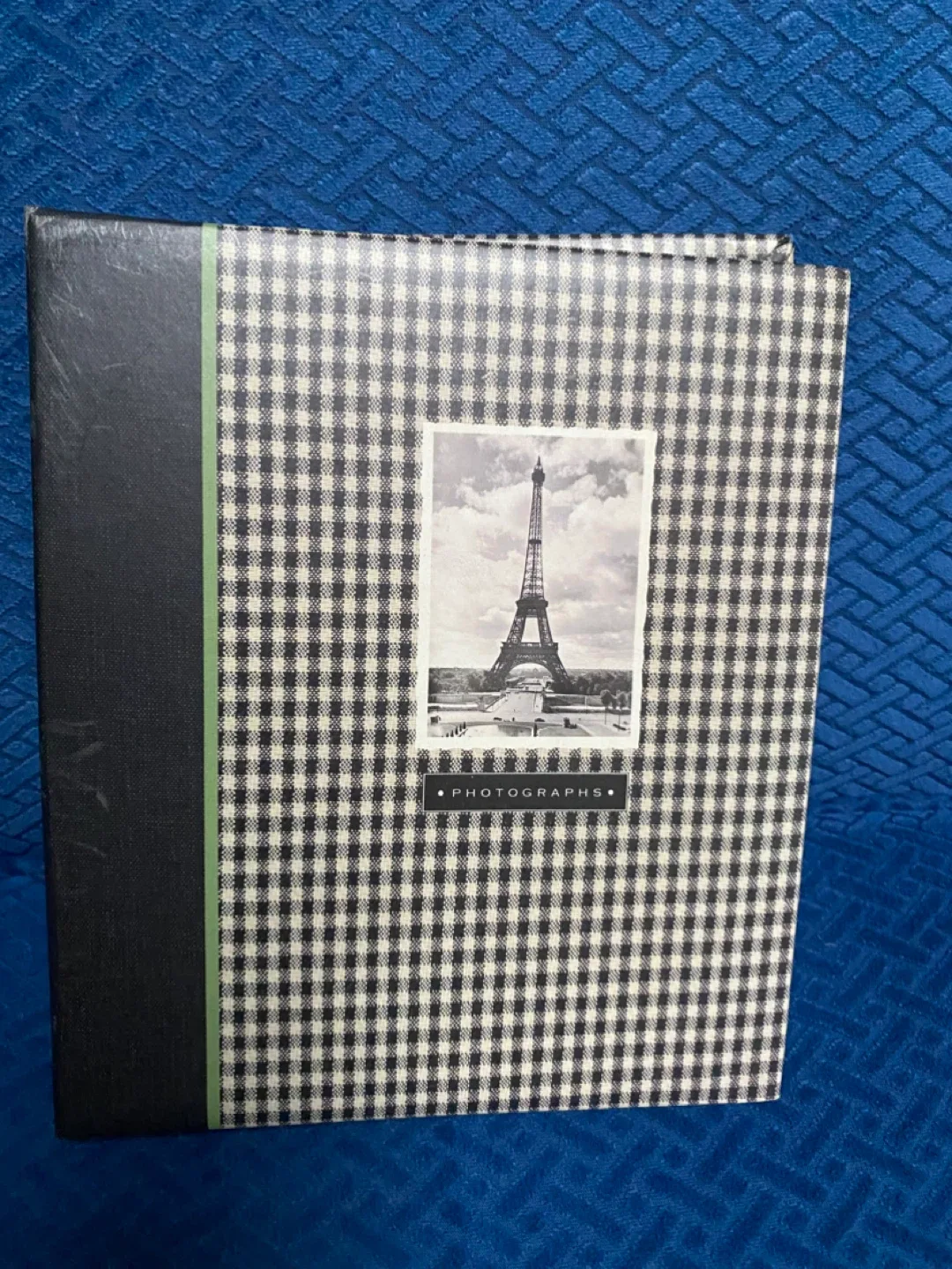 Photo Album with Eiffel Tower Design