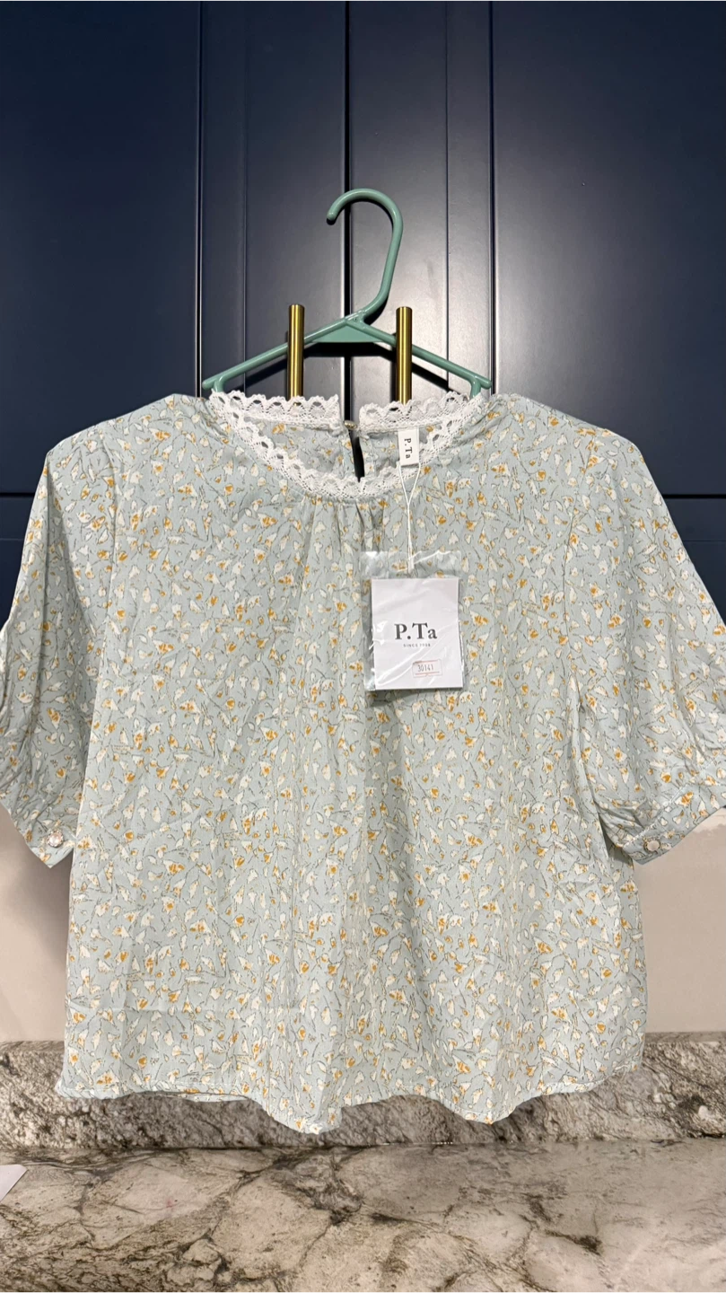 P.Ta Floral Blouse - New with Tags size M