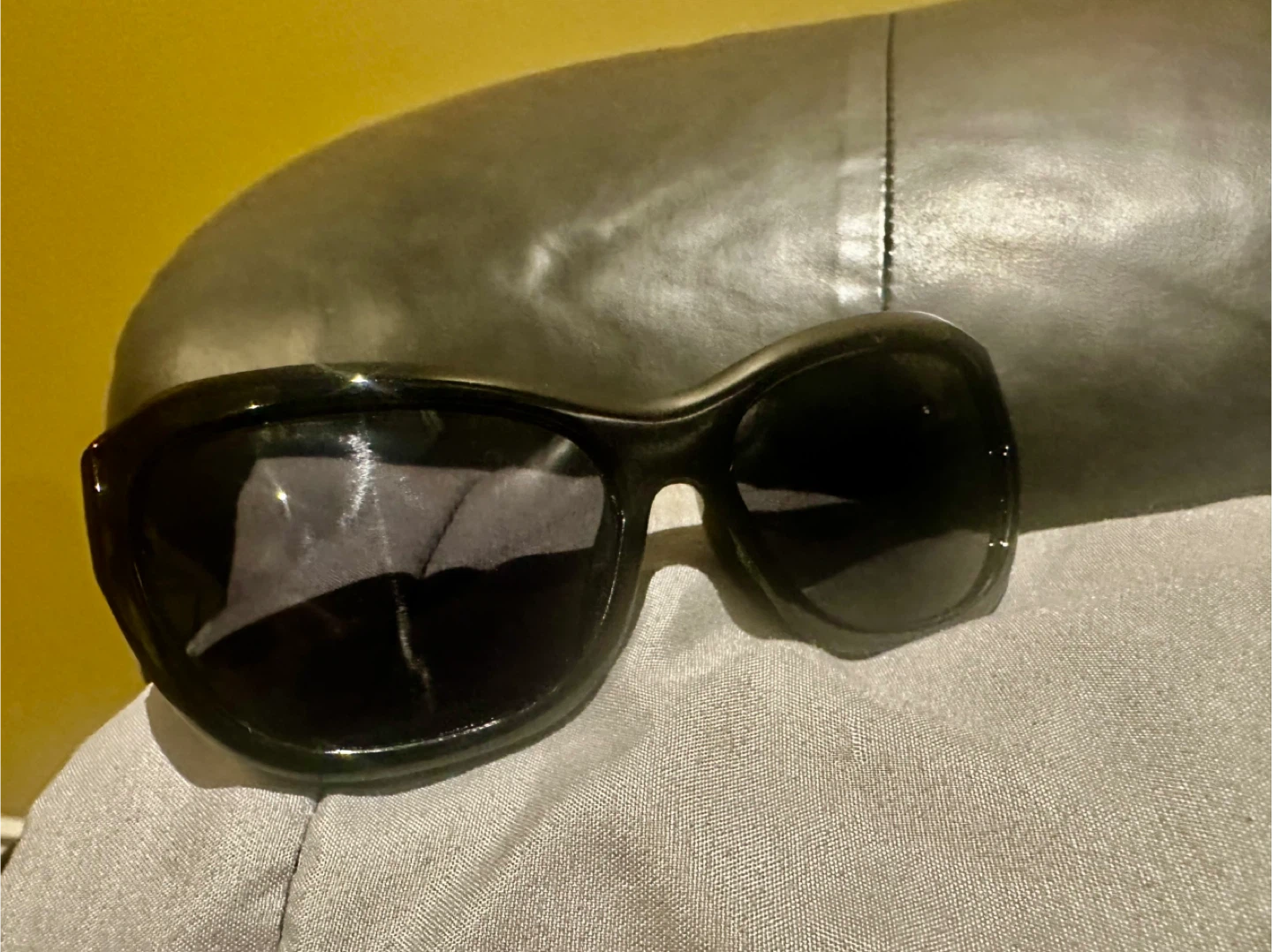 Prada Sunglasses Black - photo 4