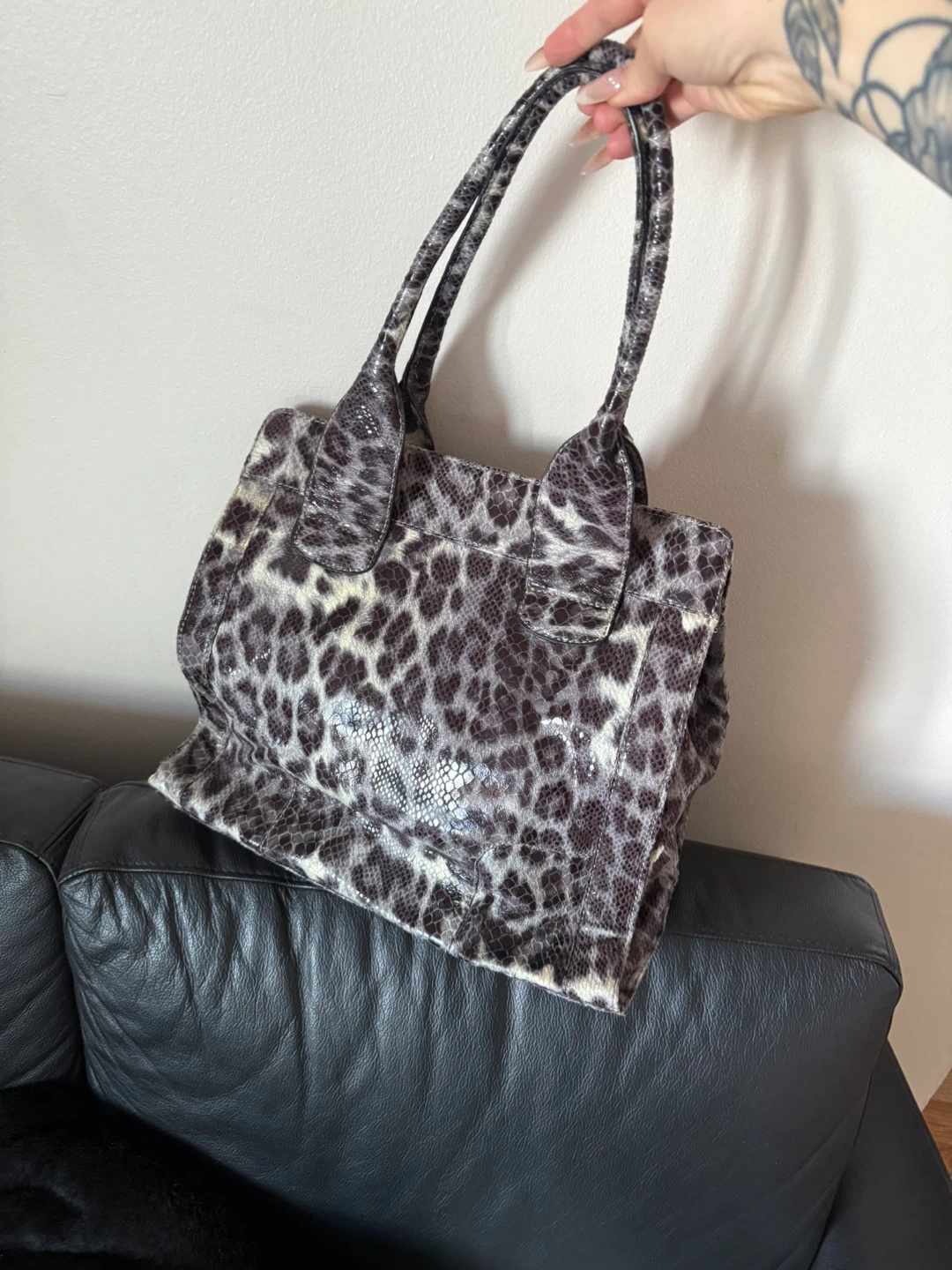 Guess Animal Print Tote Bag - photo 2