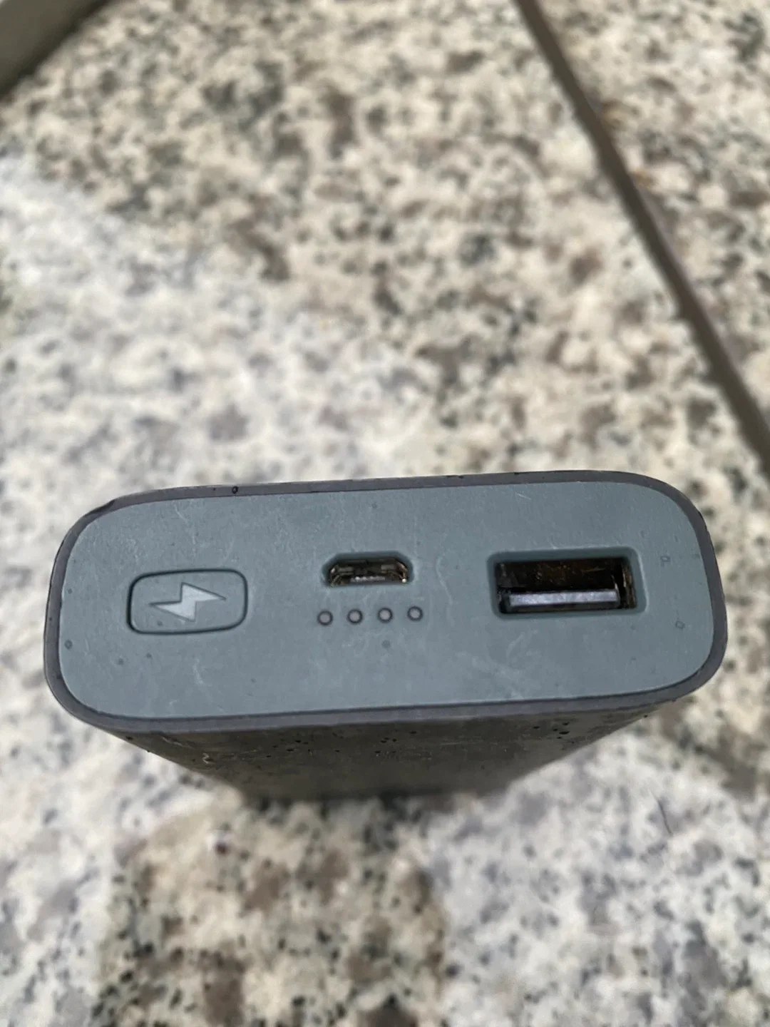 Qualcomm Ultra HD Charger Portable Power Bank 4.0 image indicator(2)