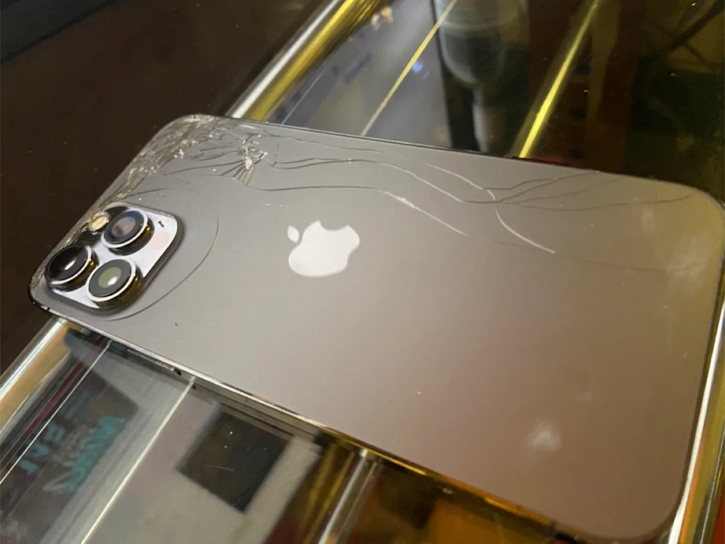 Shadow iPhone 12 Pro Max 256gb image indicator(9)