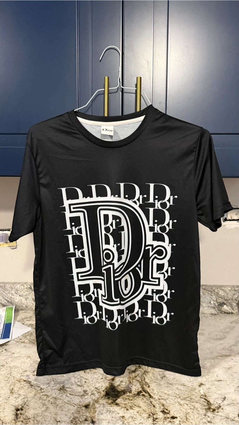 Black T-Shirt size M