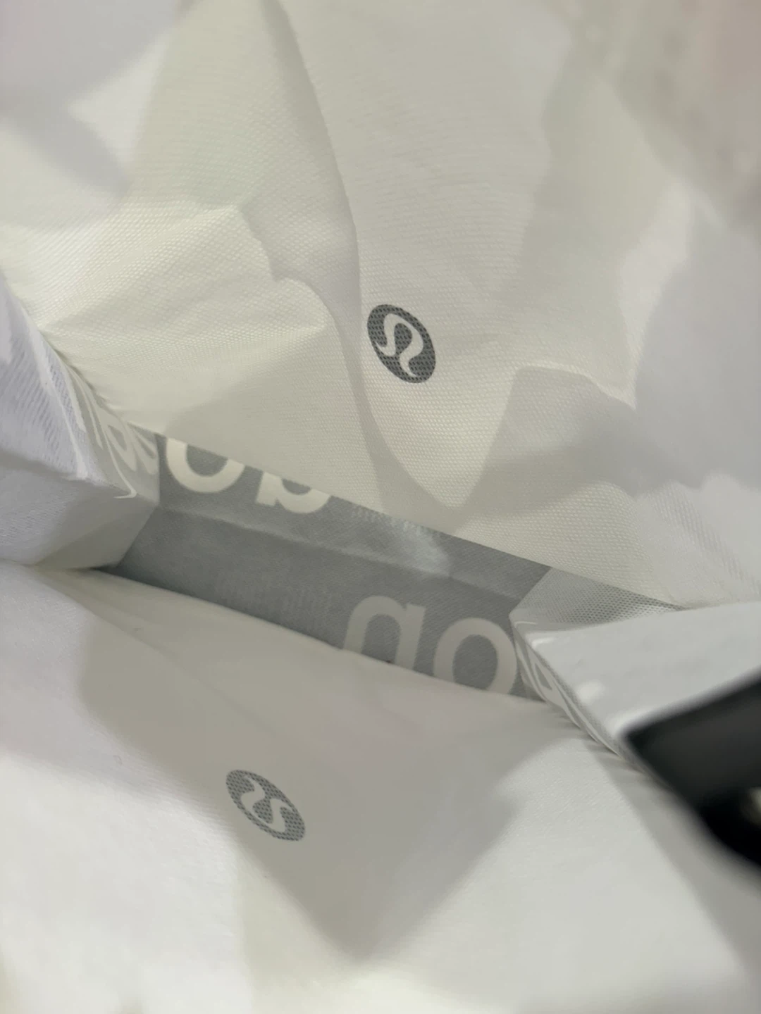 Lululemon White Tote Bag - photo 5