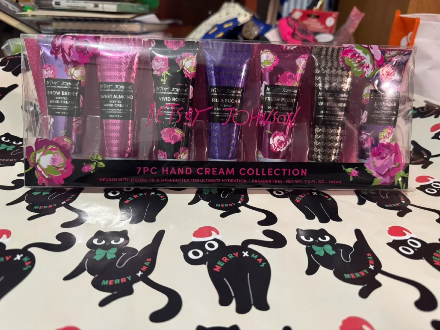 Betsey Johnson 7-Piece Hand Cream Set - New