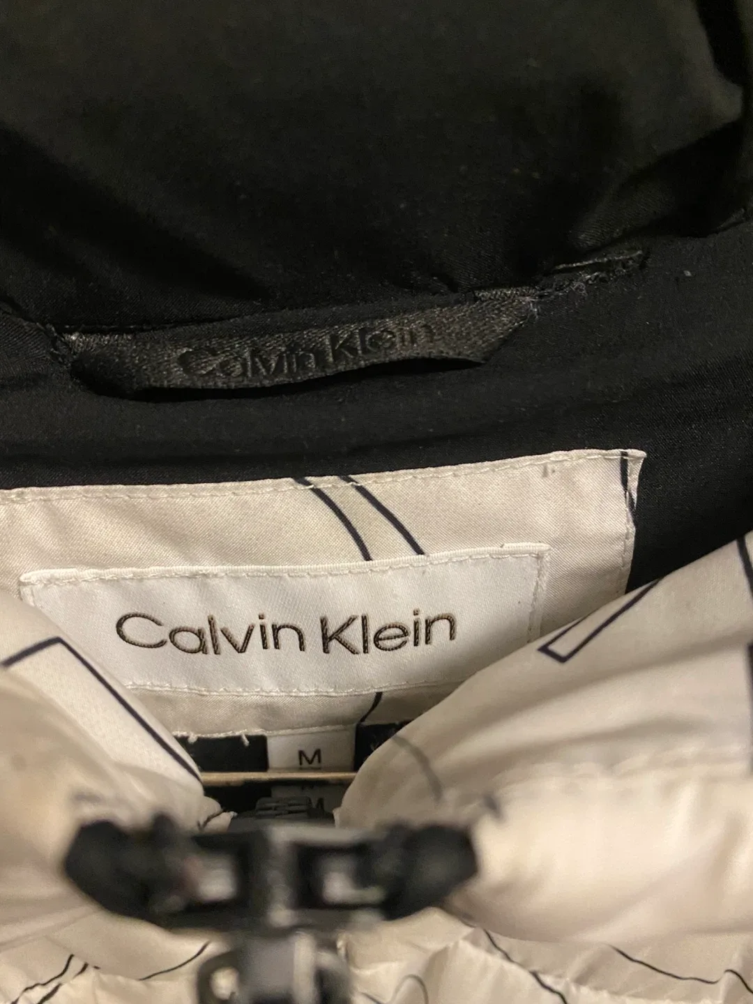 Calvin Klein puffer image indicator(3)