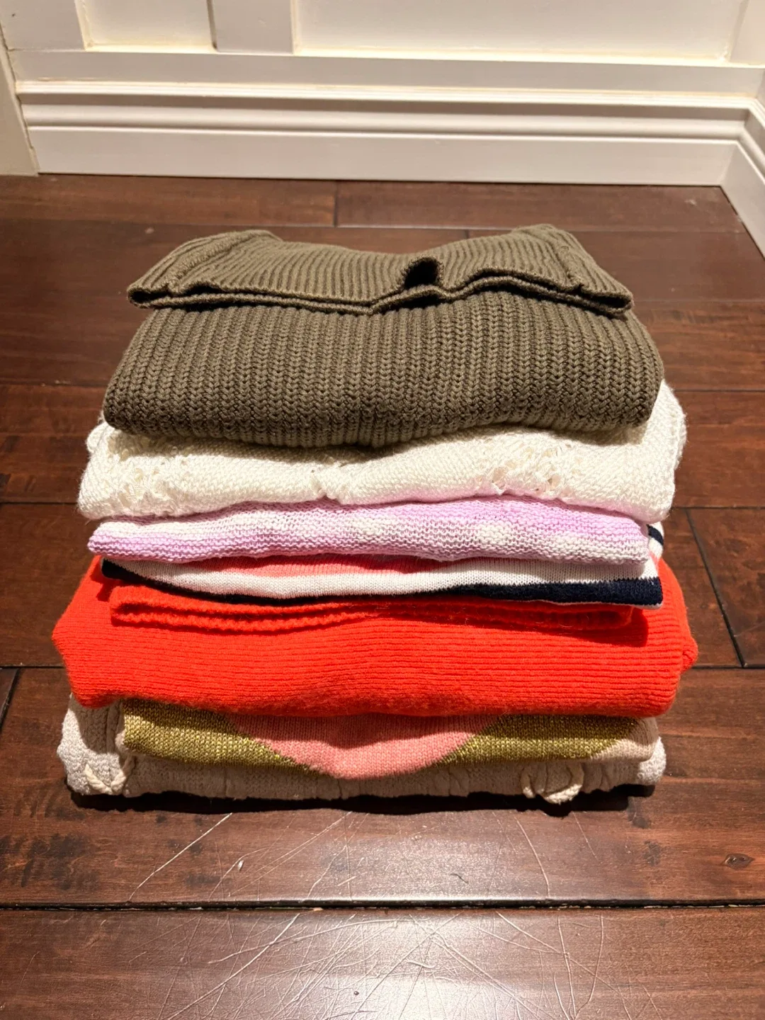 Pile of 7 women’s Sweaters image indicator(2)