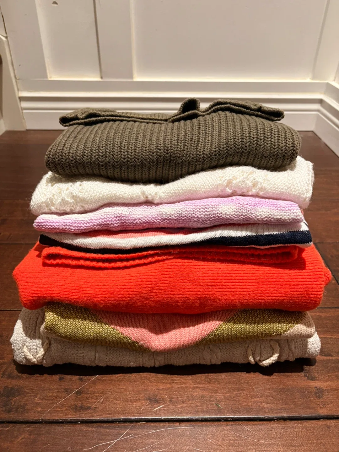 Pile of 7 women’s Sweaters