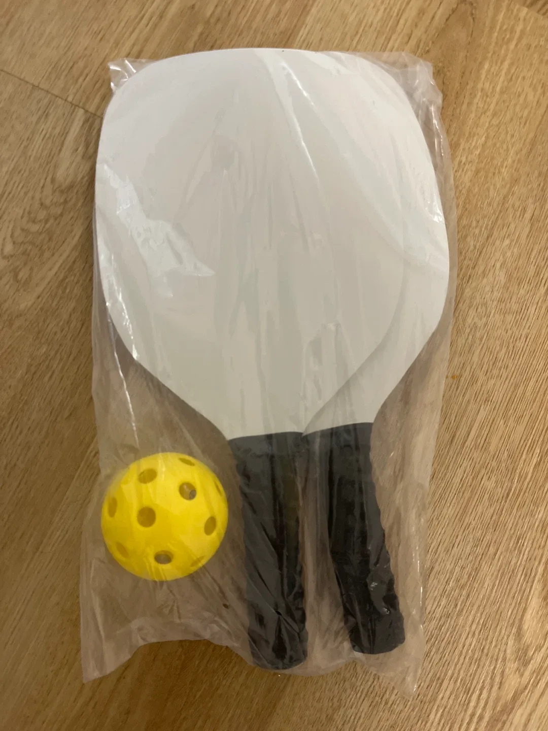 New Pickleball Set - 2 Paddles & Ball image indicator(2)