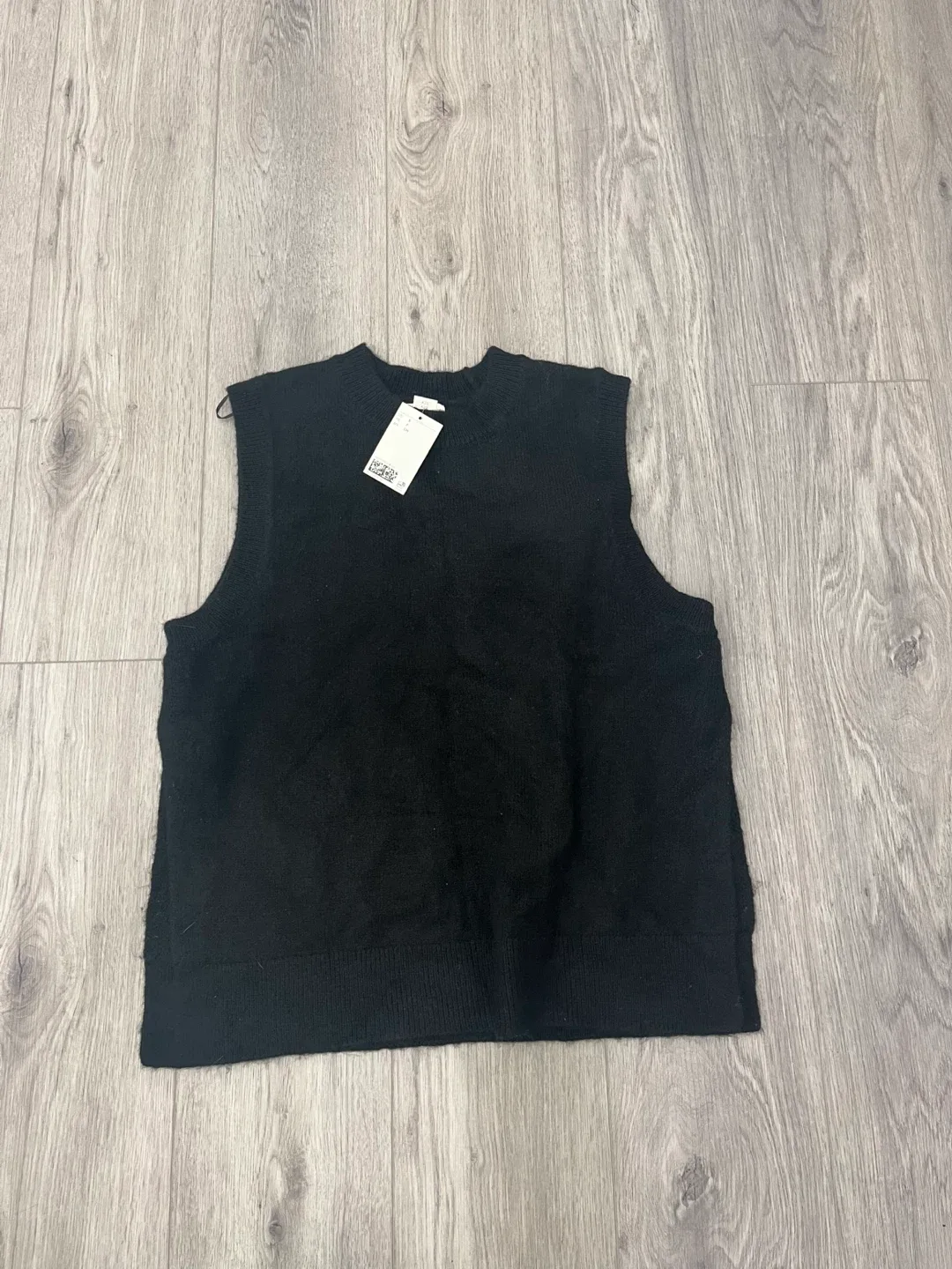H&M Black Sweater Vest - New with Tags
