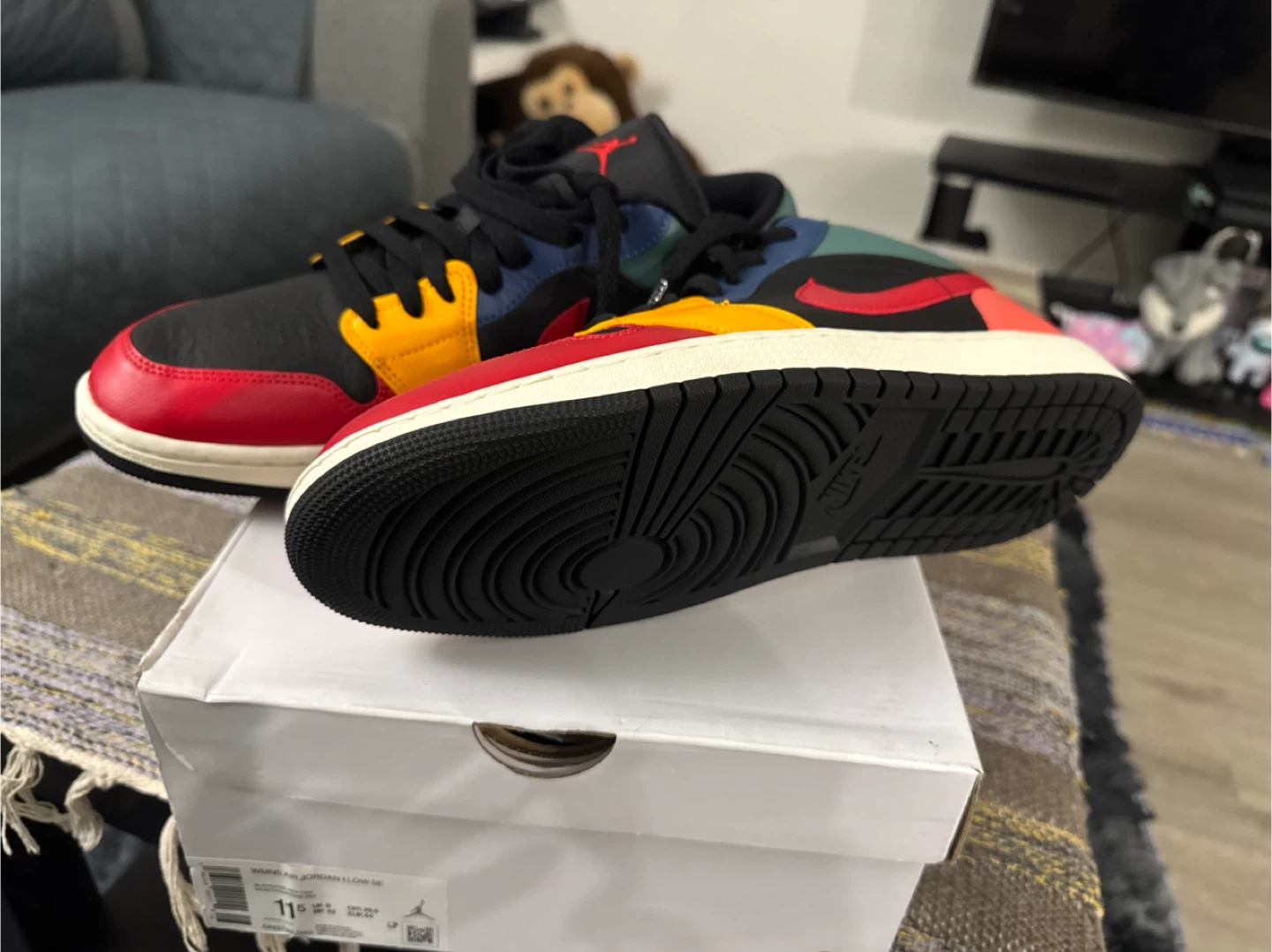 Air Jordan 1 Low SE Shoes, Size 9.5