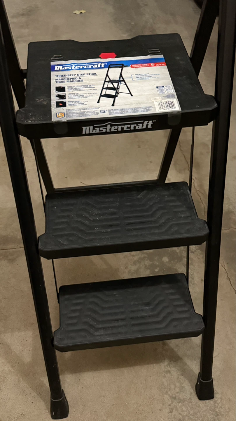 Mastercraft Three-Step Stool - Like New! - photo 2