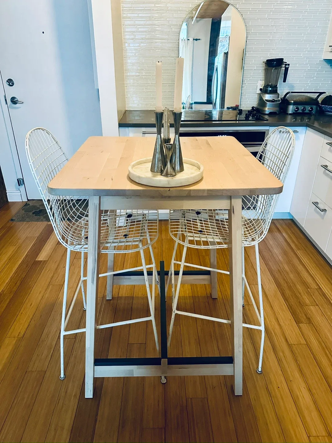 IKEA BAR HEIGHT KITCHEN ISLAND TABLE & VINTAGE BERTOIA STOOLS