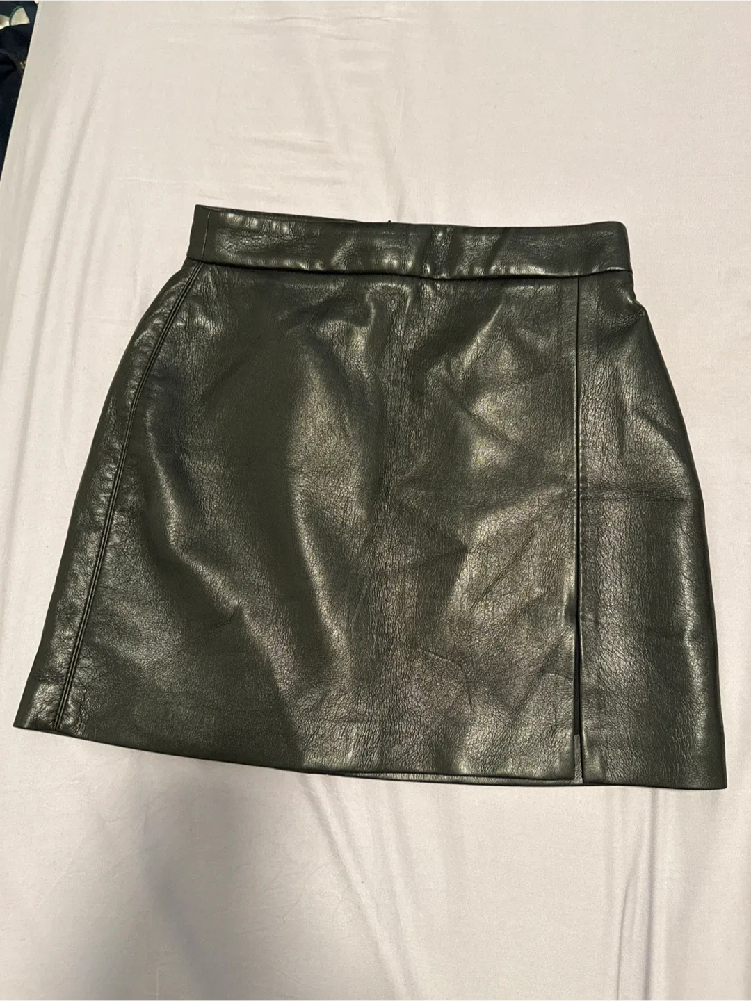 Wilfred Black Faux Leather Mini Skirt - Size 00