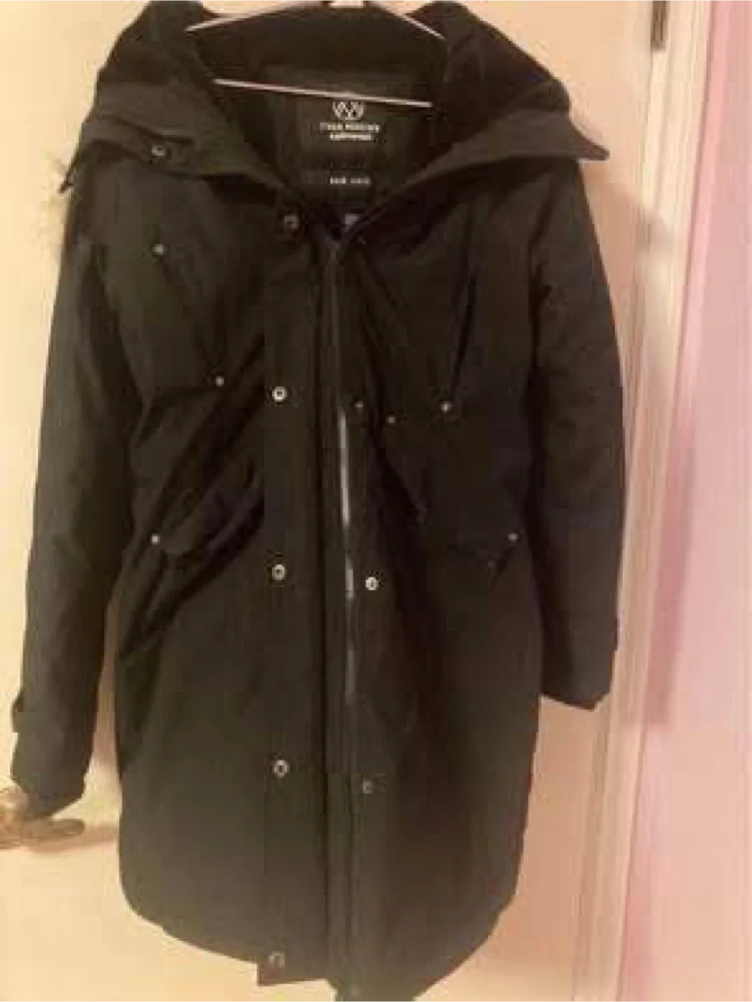 Women’s winter coat (New) (Small)(Giving away for FREE)