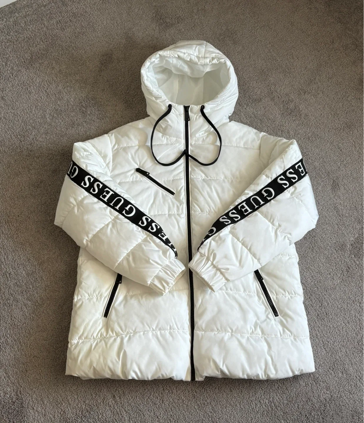 Guess White Puffer Jacket - Size M