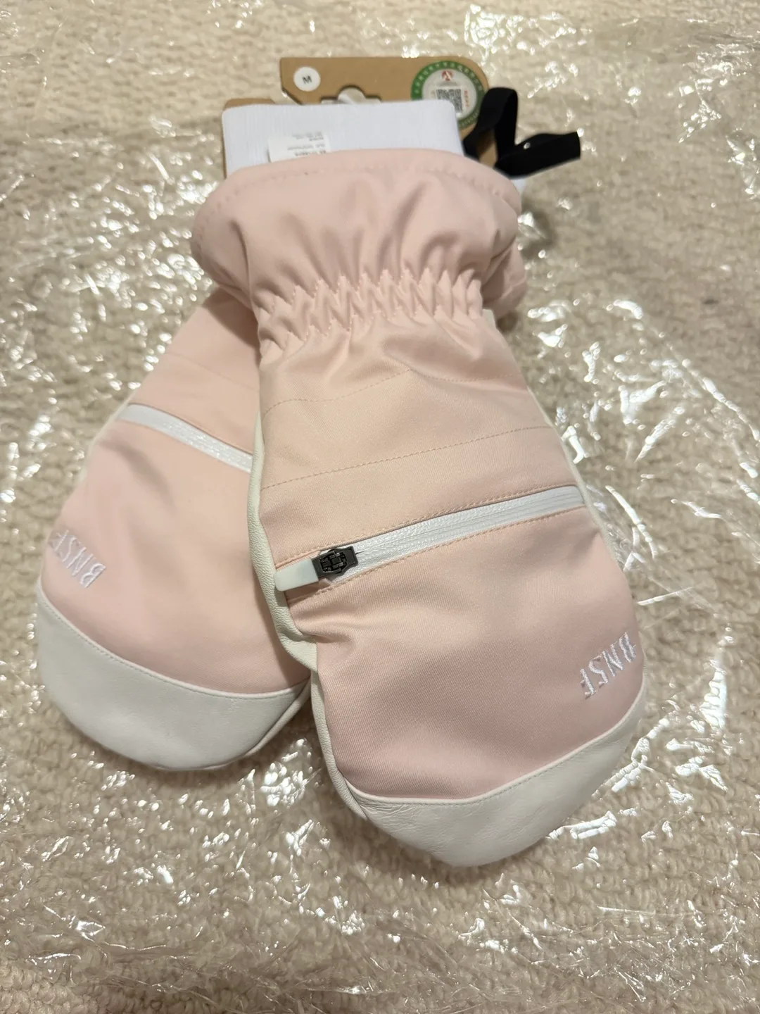 New BNSF snow Mittens - Size M