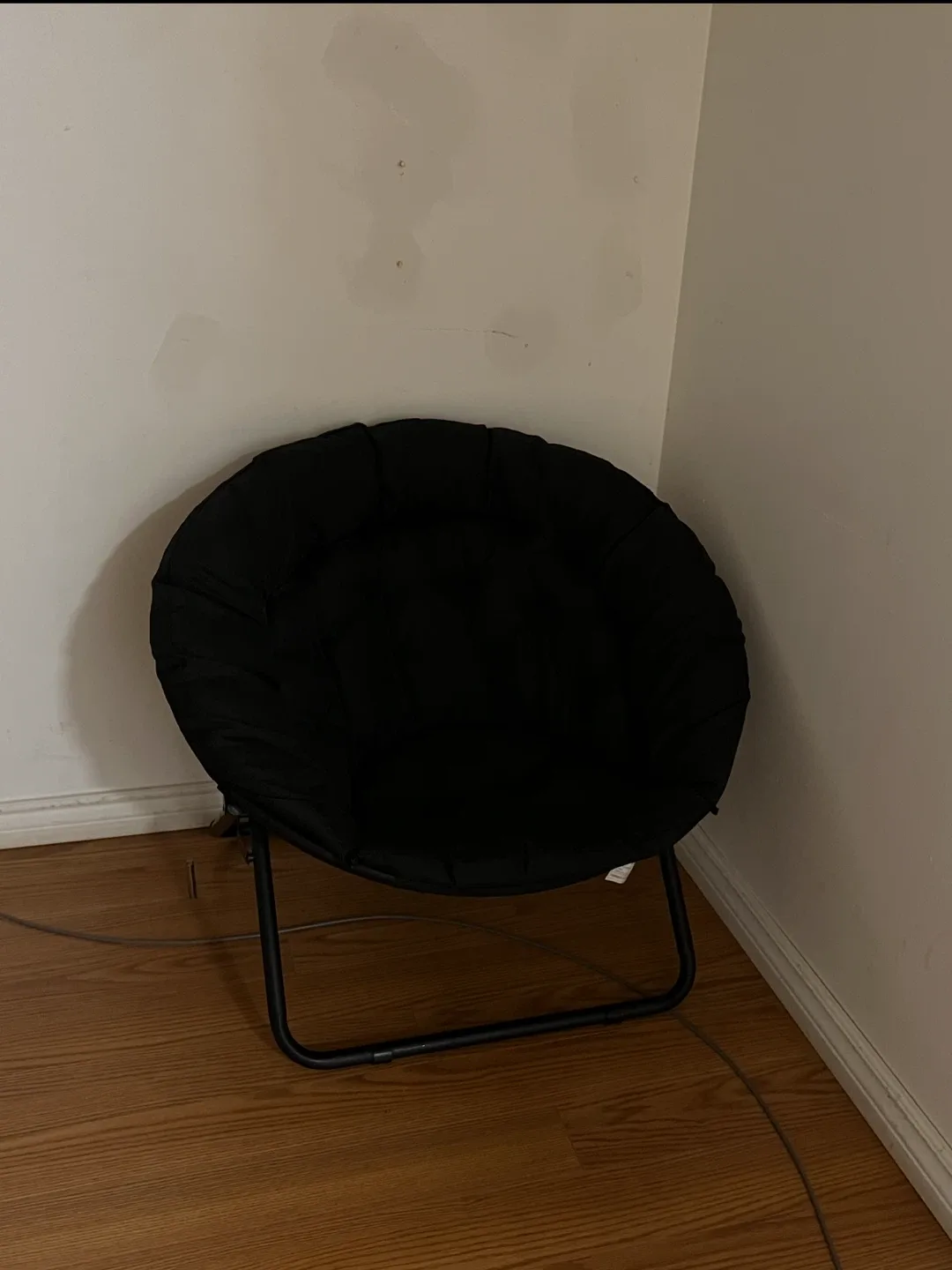 Black Saucer Chair