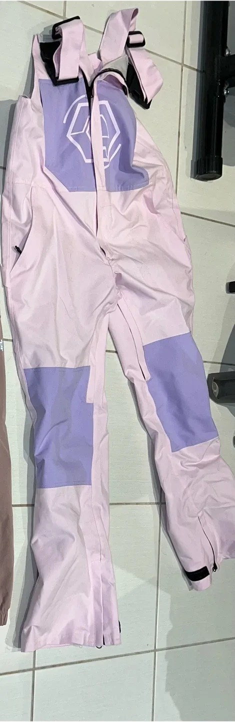 Snowboards / Ski Pants - Size S image indicator(5)