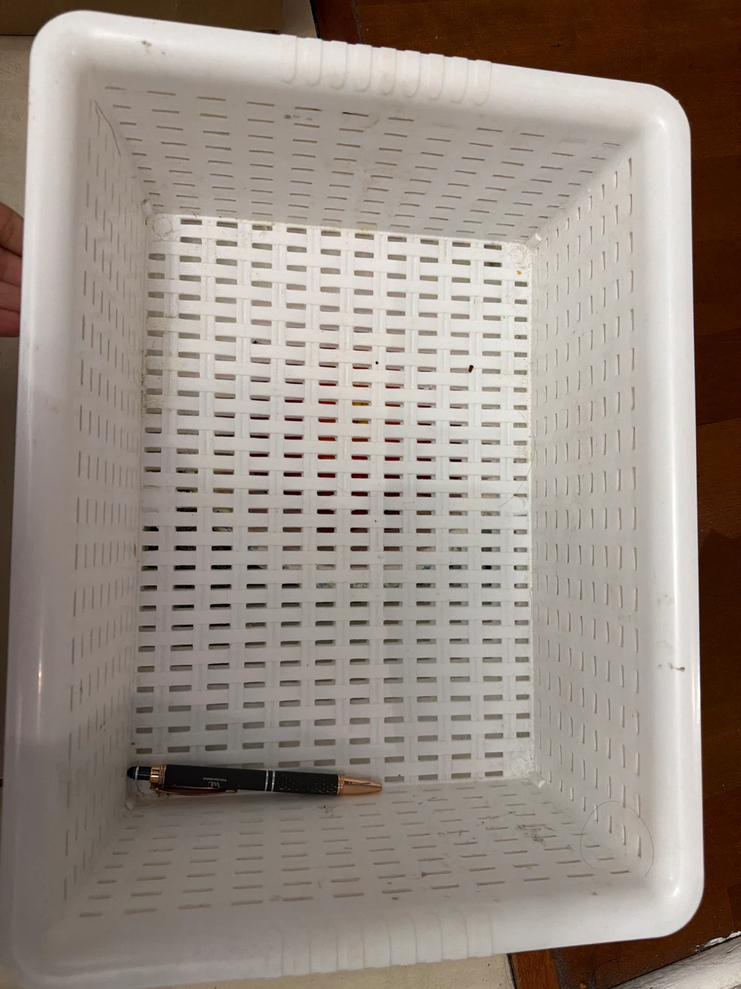 MUST GO!! White Woven Plastic Storage Basket - photo 2