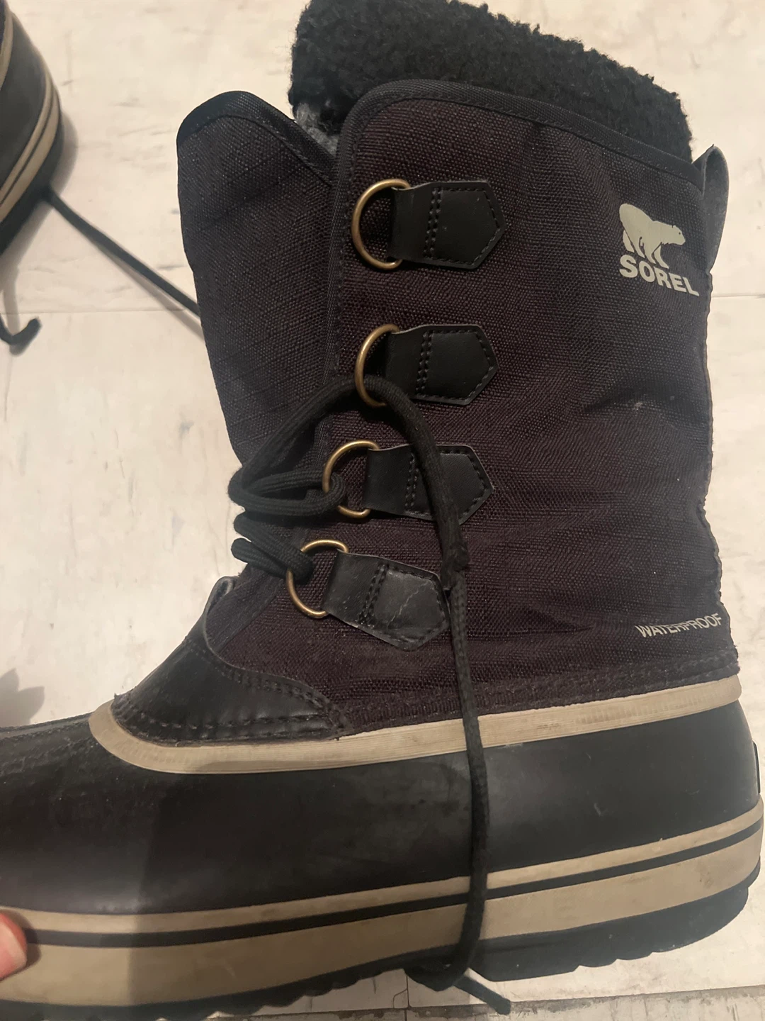 Sorel Mens Winter Boots - Size 11 - photo 2