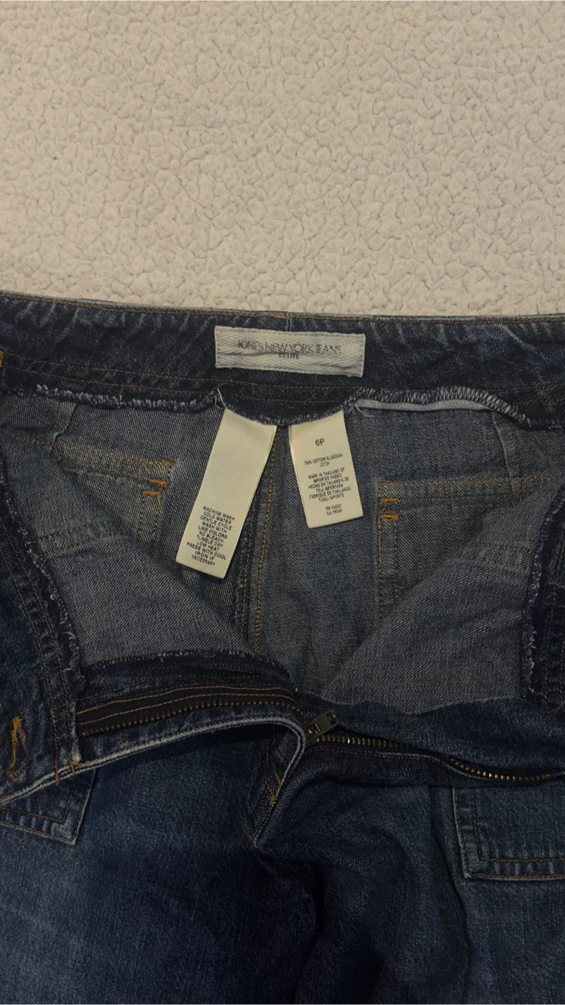 Jones New York Jeans - Size 6P - photo 2