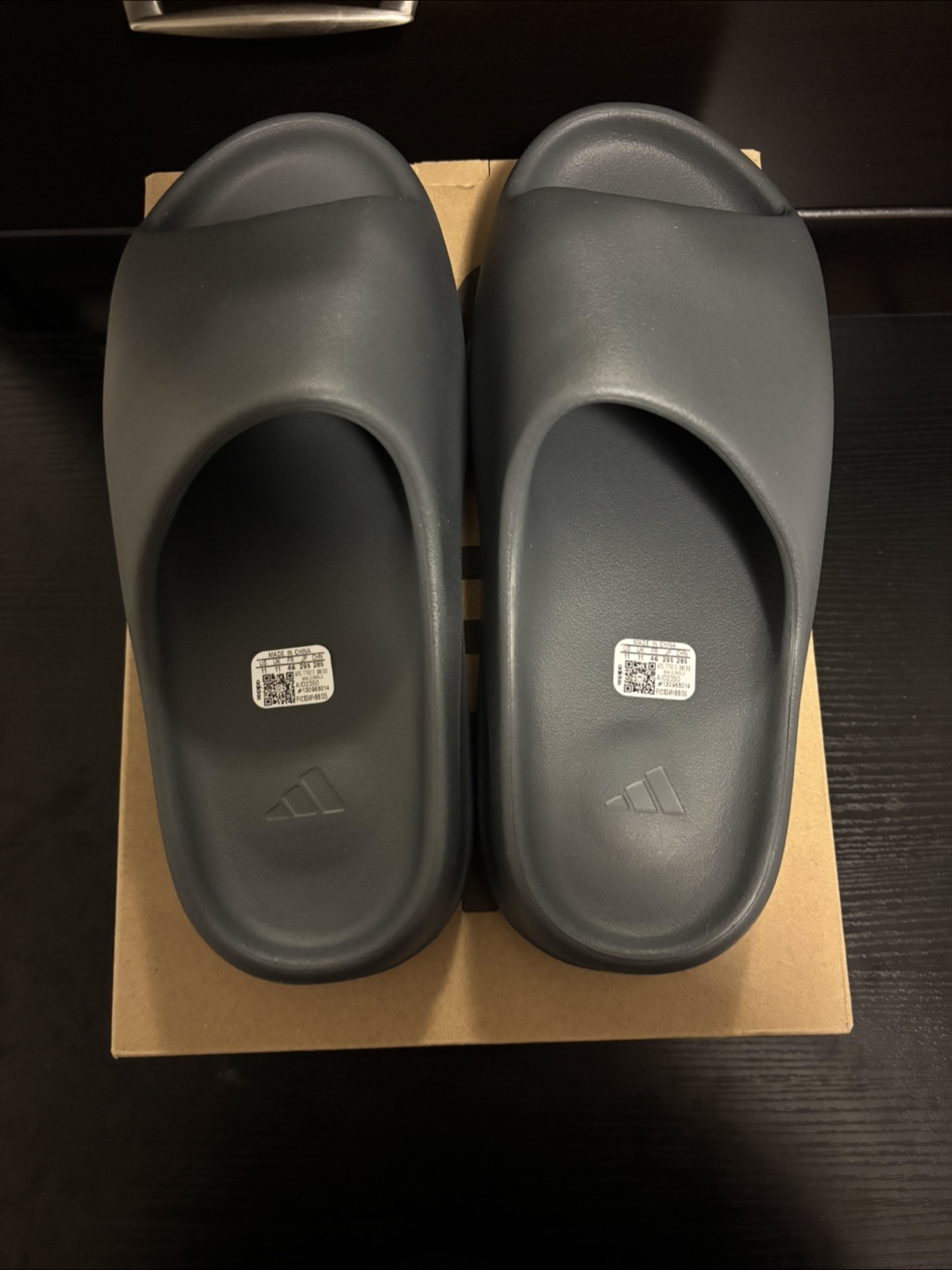 Yeezy Slide Slate Grey size 11