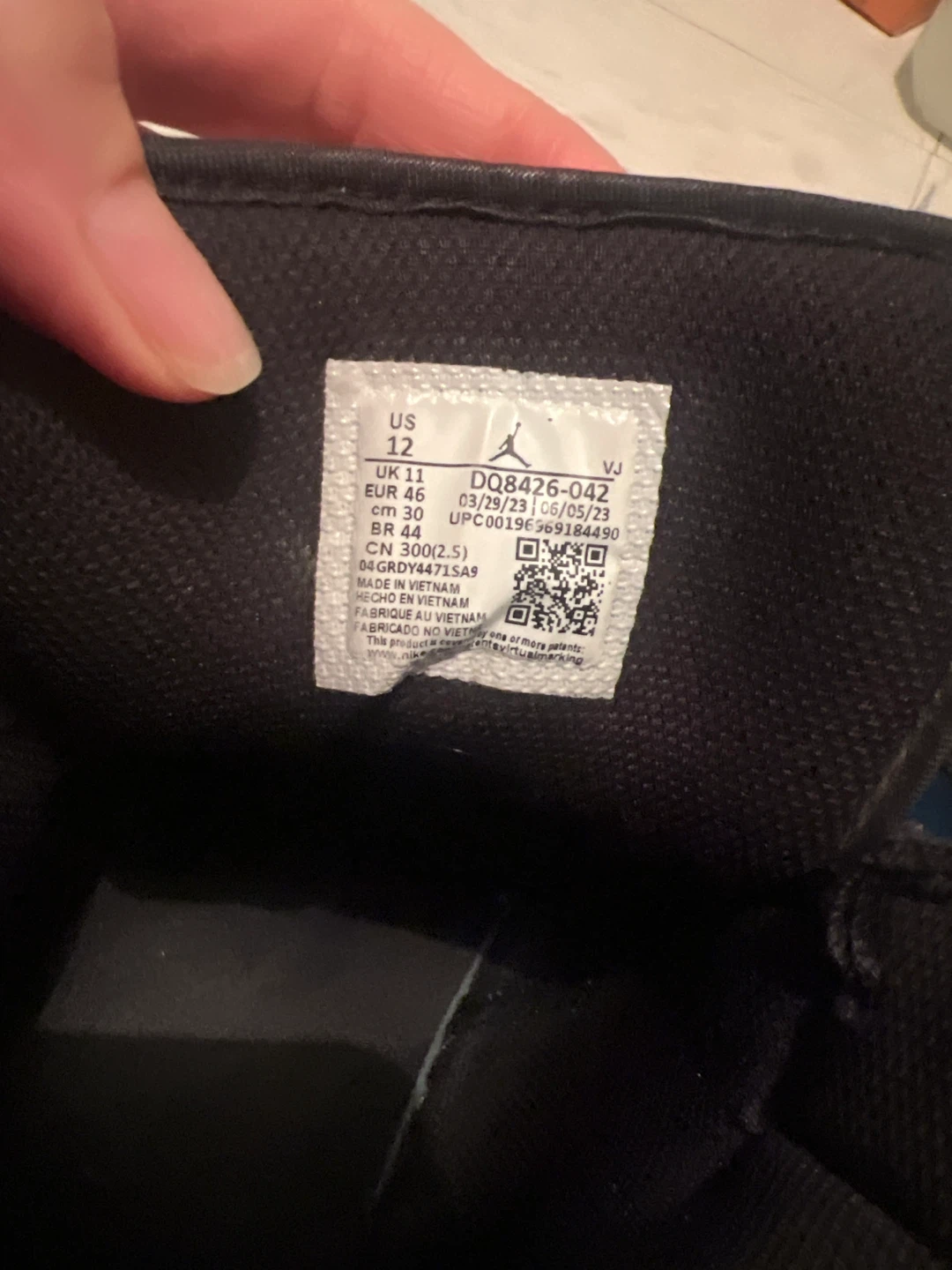 Air Jordan 1 Retro High Black Royal Blue - Size 12 - photo 5