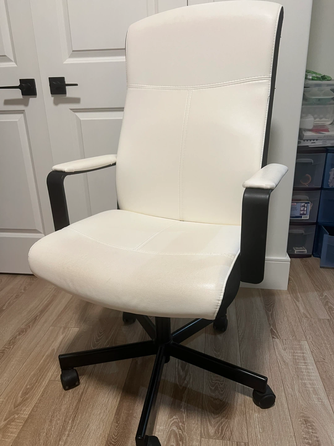 White & Black Office Chair - photo 2
