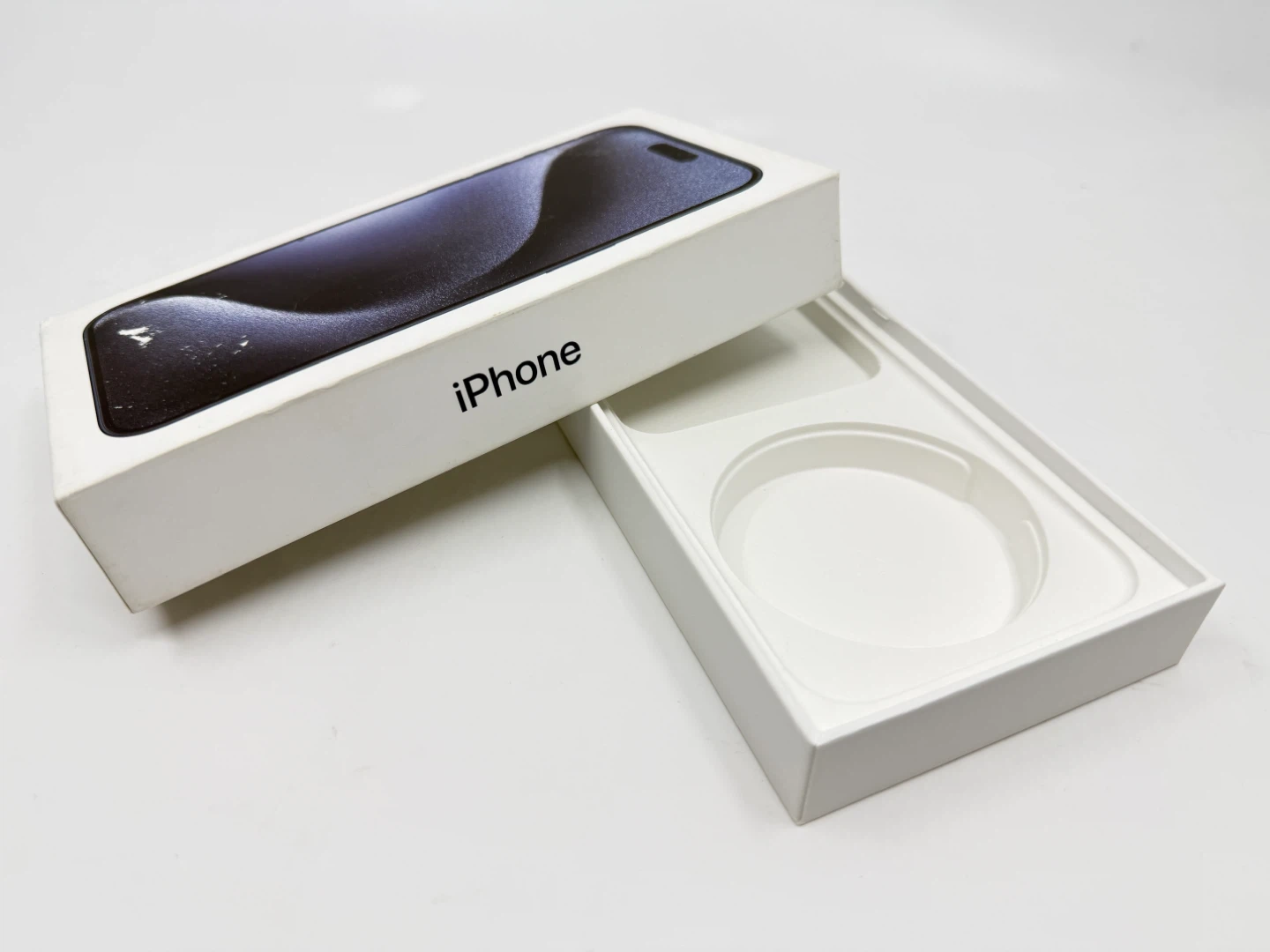 iPhone 15 Pro Max Empty Box - photo 2