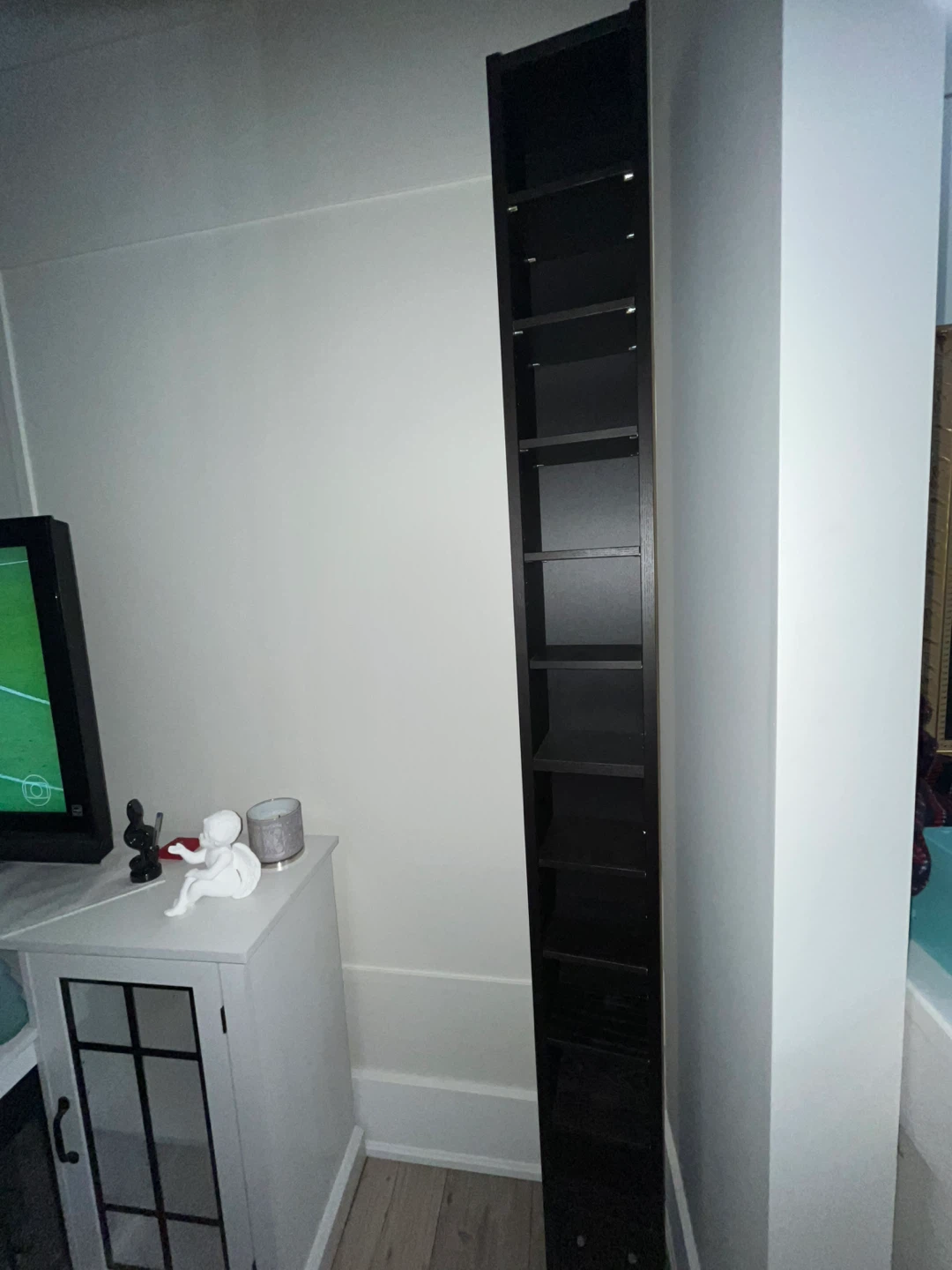 Black DVD/CD Tower