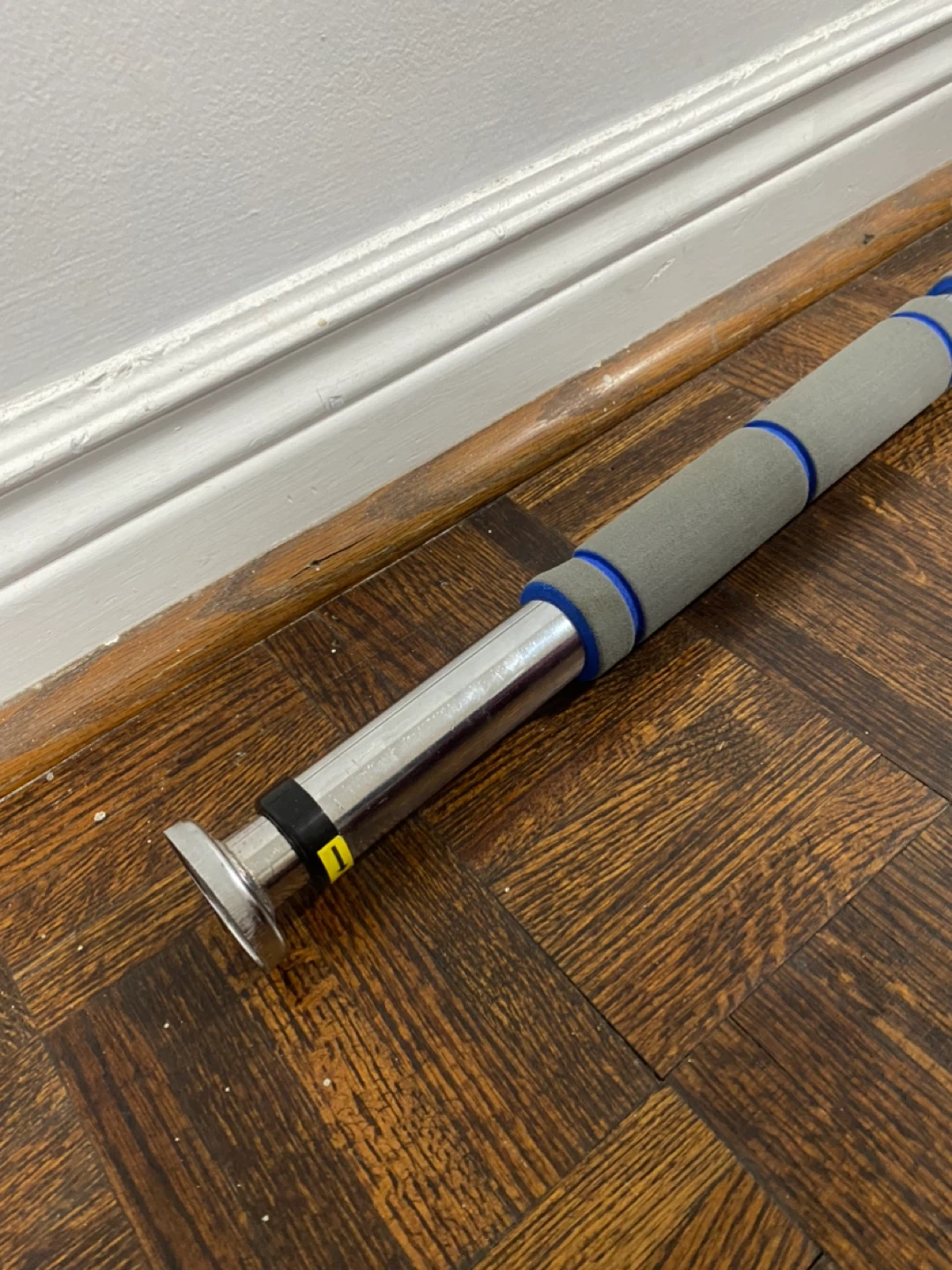 Adjustable Pull-Up Bar Doorway - photo 3