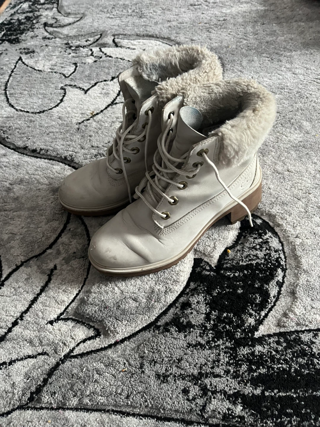 Timberland White Leather Boots with Faux Fur Trim