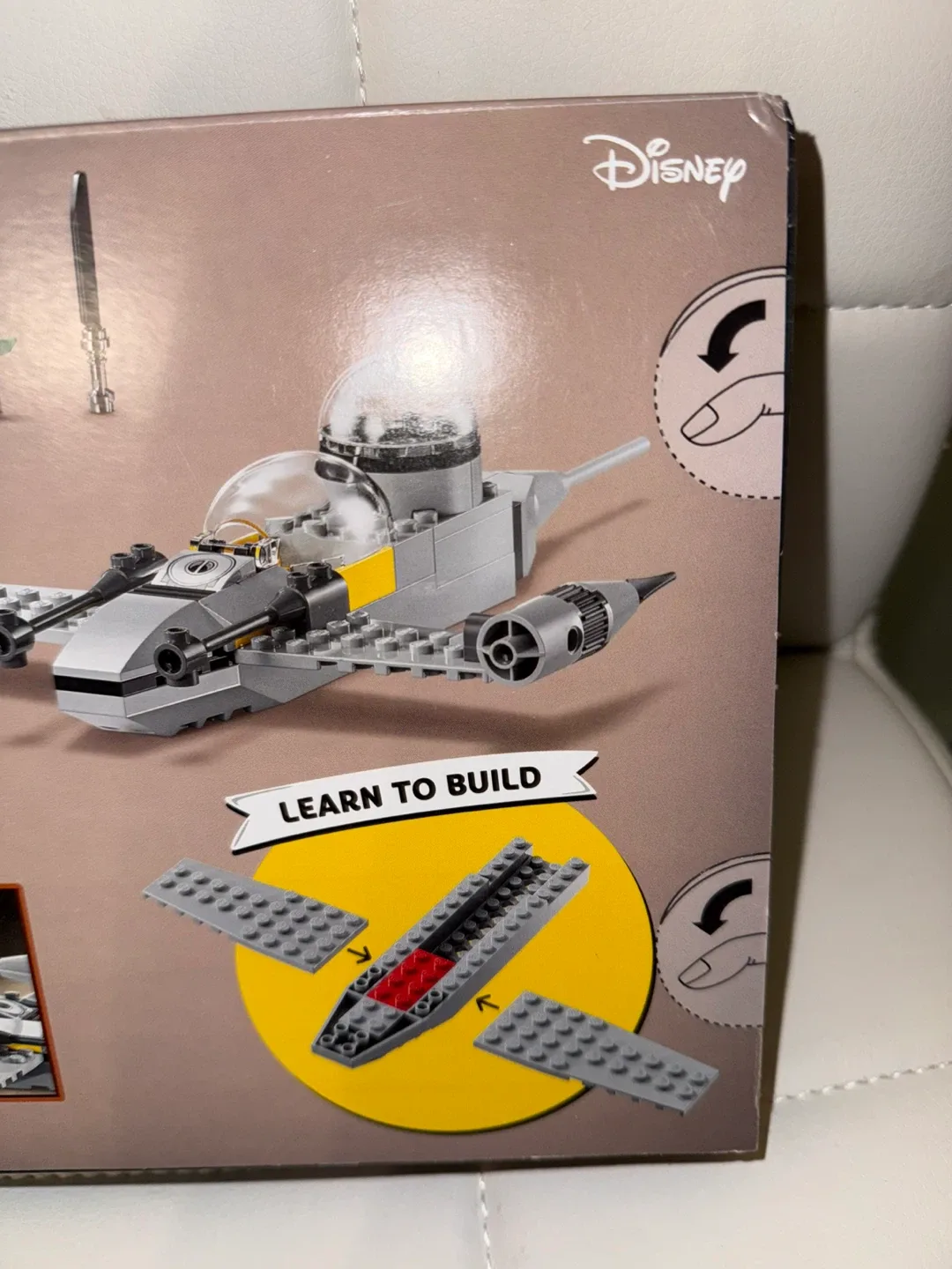 Lego Star Wars Mando and Grogu's N-1 Starfighter™ 75410 image indicator(4)